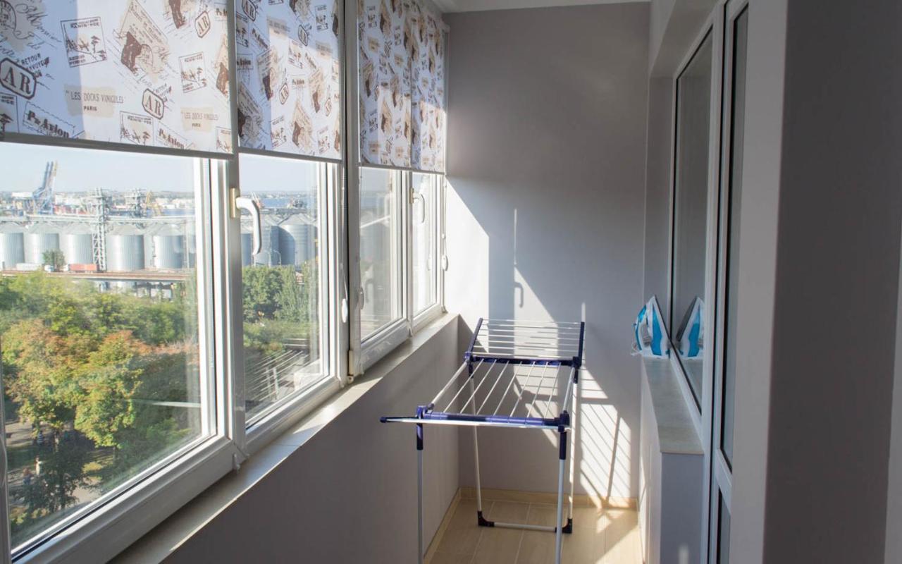 Cozy 2-Room Apartment On Zhvanetsky Boulevard Odessa Eksteriør bilde